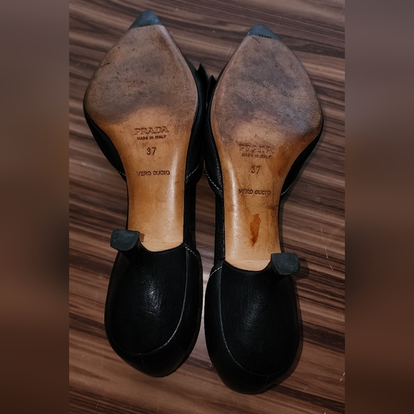 Prada Leather Heels Cute ๐ - Picture 5 of 8